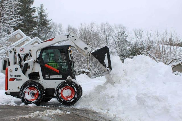 Where to find SNOW REMOVAL BUCKET CHARGE in Edmonds